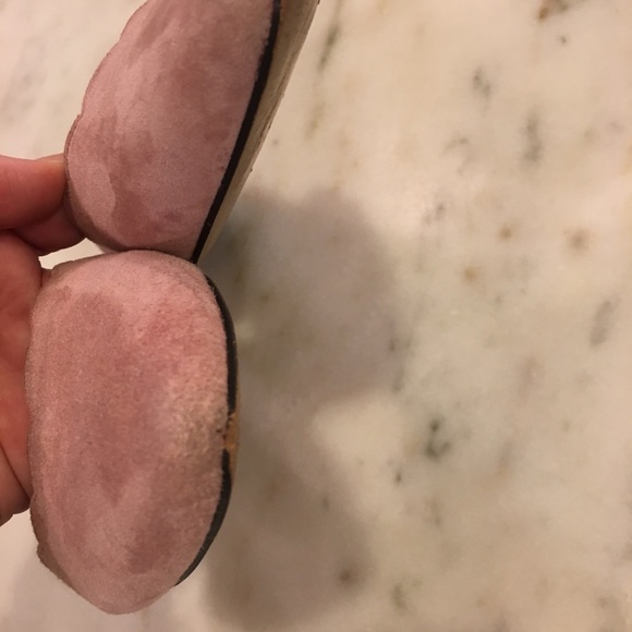 ๐ข Suede Flats - Picture 7 of 8